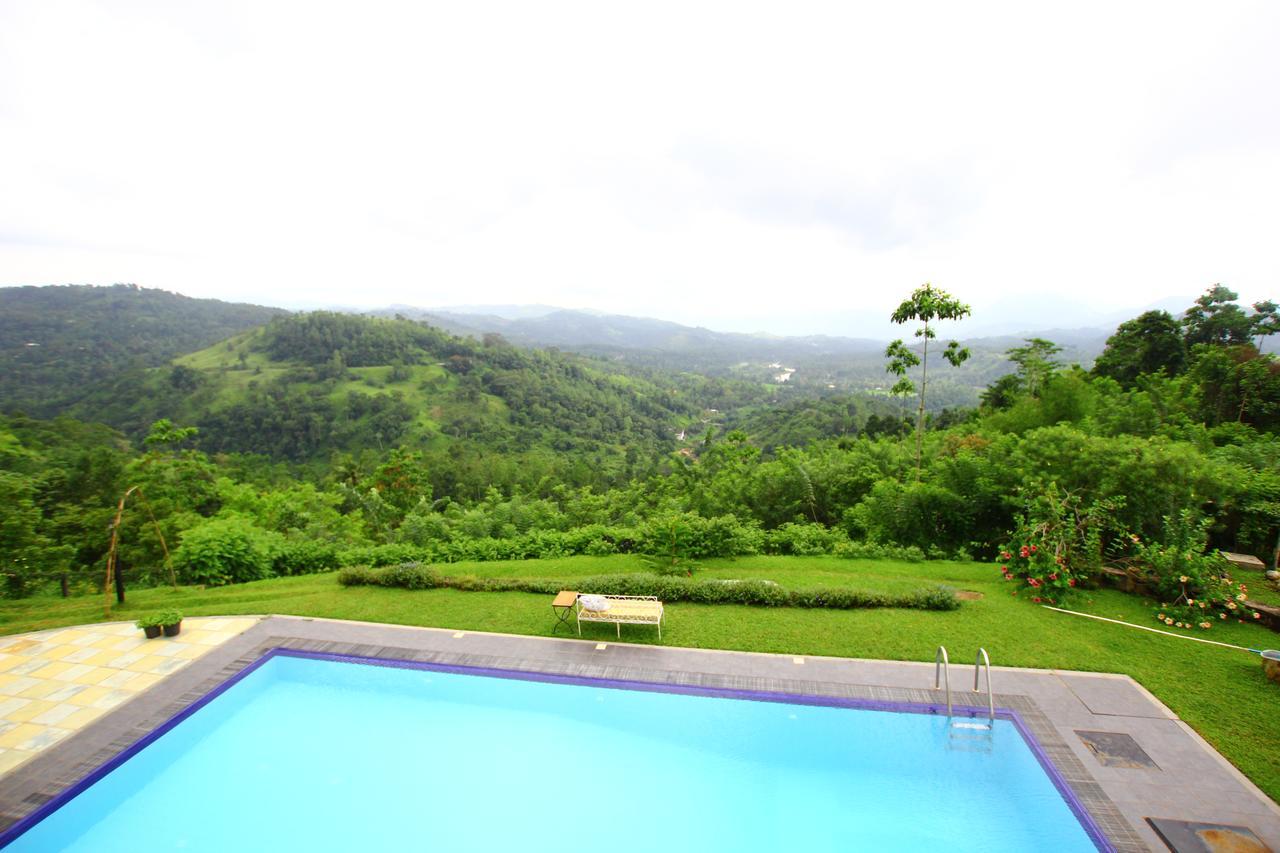 Summit View Bed & Breakfast แคนดี้ ภายนอก รูปภาพ