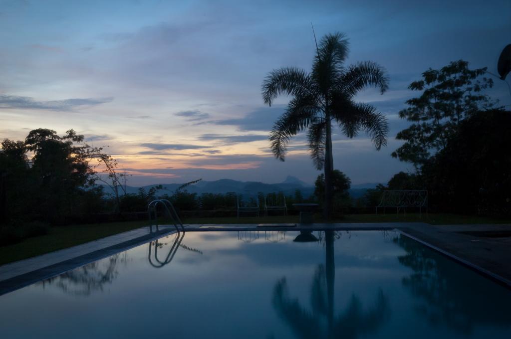 Summit View Bed & Breakfast แคนดี้ ภายนอก รูปภาพ